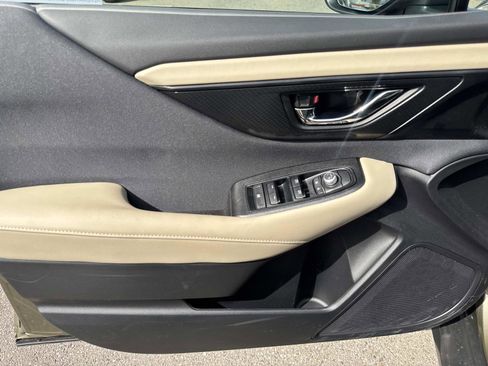 Used 2025 Subaru Outback Premium image 17
