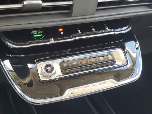 Used 2023 Lincoln Corsair Reserve w/ Equipment Group 201A image 18