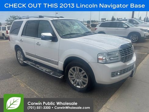 Used 2013 Lincoln Navigator 4WD w/ HD Trailer Tow Pkg image 1