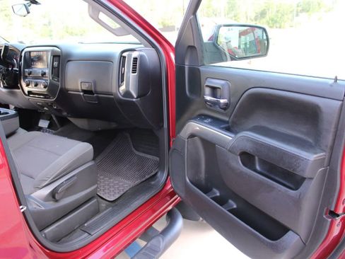 Used 2018 Chevrolet Silverado 1500 LT w/ All Star Edition image 15