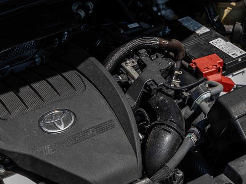 Used 2024 Toyota Grand Highlander AWD image 30