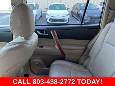 Used 2010 Toyota Highlander Limited AWD/4WD image 15