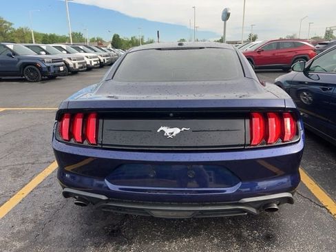 Used 2019 Ford Mustang Coupe image 5