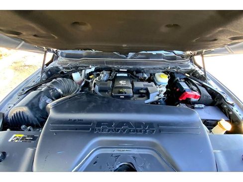 Used 2021 RAM 2500 Big Horn image 12