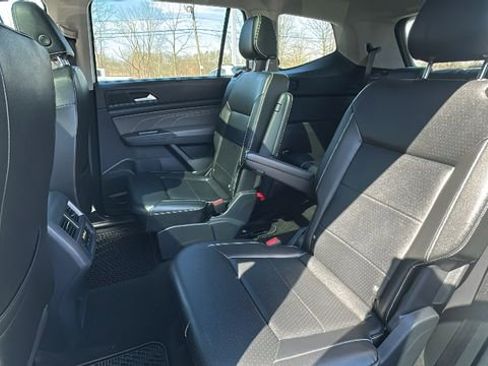 Used 2022 Volkswagen Atlas SE image 32