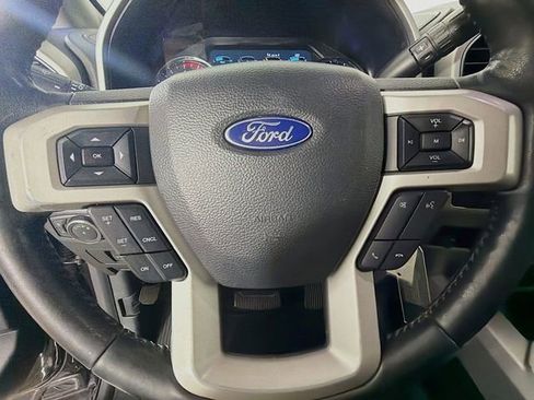 Used 2018 Ford F350 Lariat w/ FX4 Off-Road Package AWD/4WD image 13