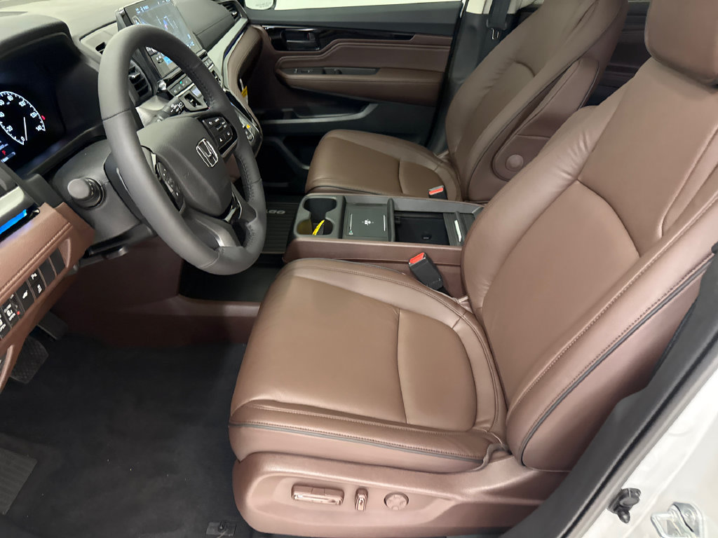 New 2027 Honda Odyssey Touring image 18