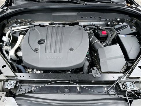 Used 2023 Volvo XC60 B5 Ultimate w/ Protection Package Premier image 14