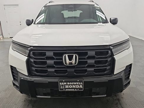New 2026 Honda Pilot Sport image 3