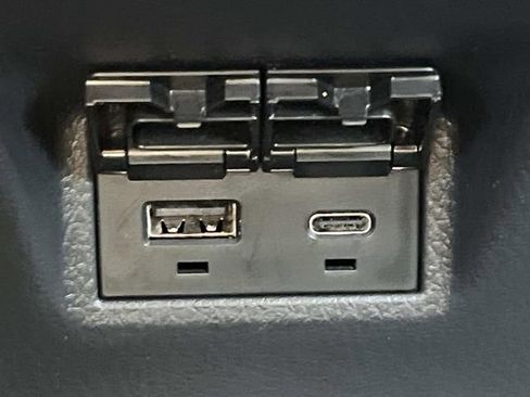 Used 2026 Toyota Camry SE w/ Convenience Package AWD/4WD image 19