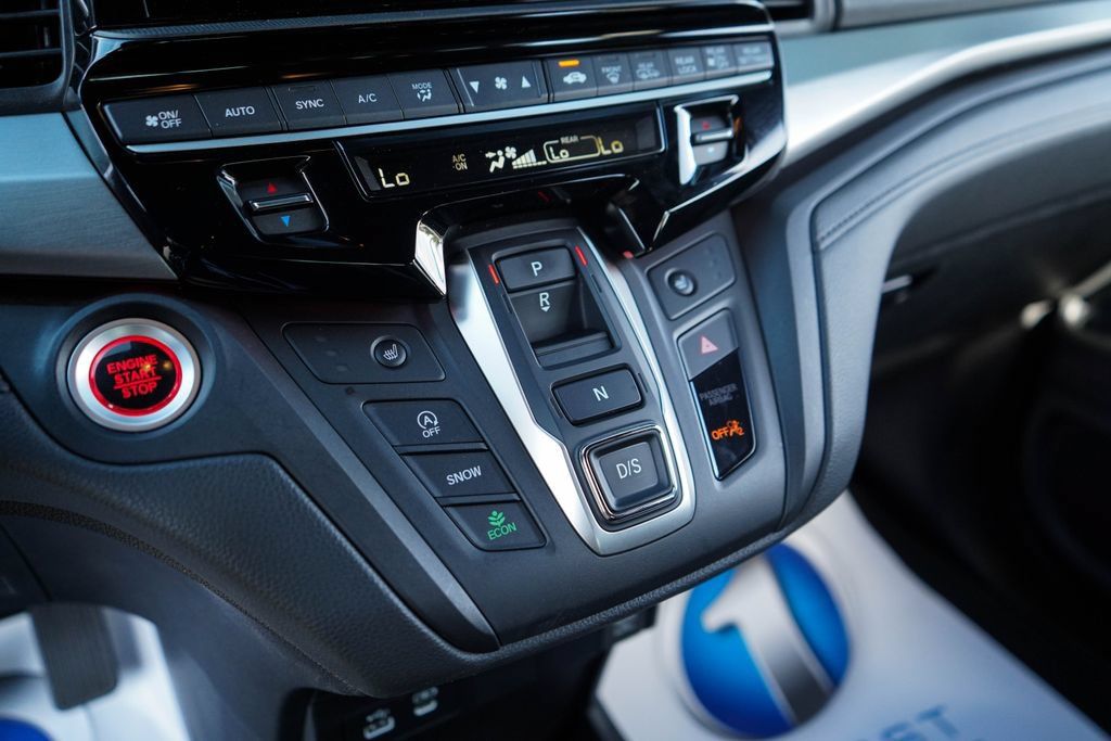 Used 2025 Honda Odyssey Sport-L image 35