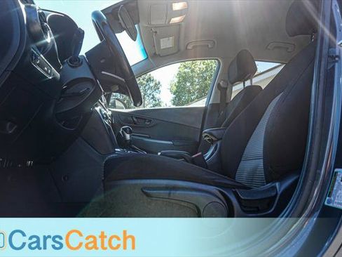Used 2021 Hyundai Kona SEL FWD image 18