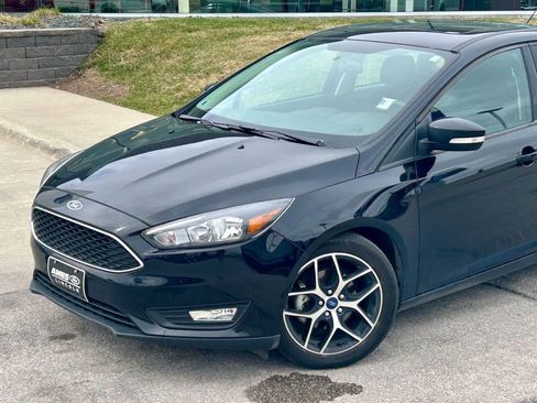 Used 2018 Ford Focus SEL image 2