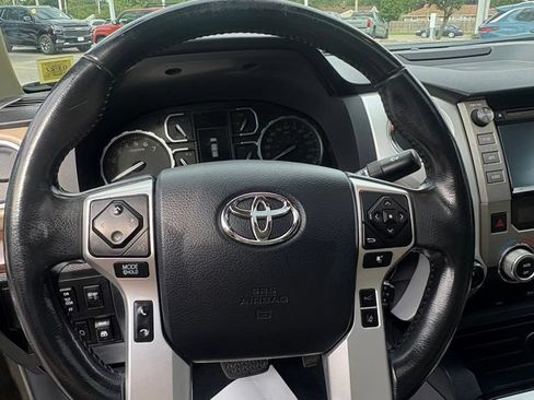 Used 2018 Toyota Tundra Limited w/ Limited Premium Package AWD/4WD image 19