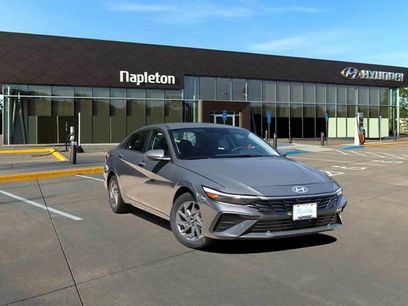 Used 2025 Hyundai Elantra Blue