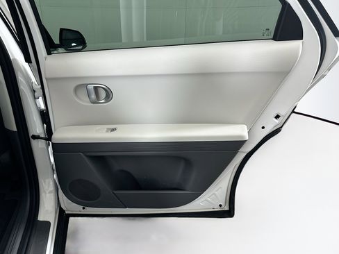 Used 2024 Hyundai Ioniq 5 SEL RWD image 30