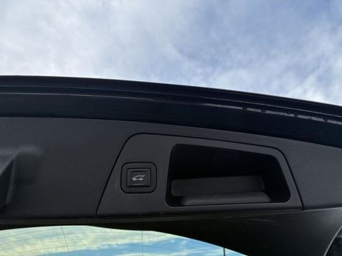 Used 2017 Buick Envision Premium image 29