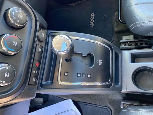 Used 2016 Jeep Patriot High Altitude image 43