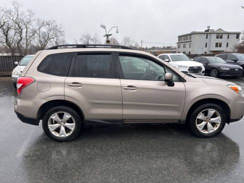 Used 2014 Subaru Forester 2.5i Premium w/ All-Weather Package AWD/4WD image 4