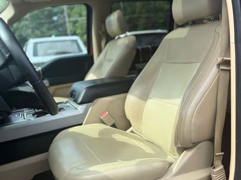 Used 2015 Ford F150 Lariat AWD/4WD image 9