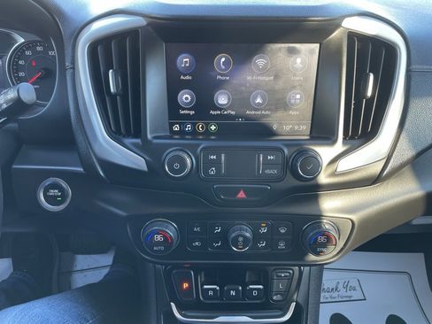 Used 2021 GMC Terrain SLT image 9