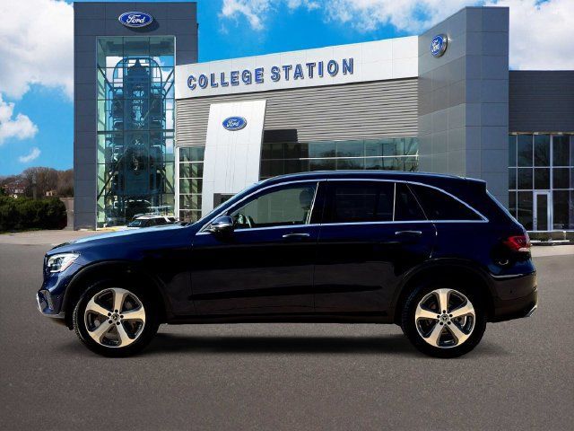 Used 2022 Mercedes-Benz GLC 300 4MATIC image 4