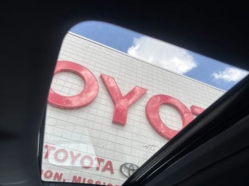 Used 2023 Honda Passport TrailSport image 18