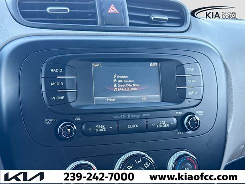 Used 2016 Kia Soul + image 28