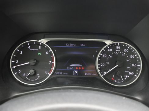 Used 2024 Nissan Sentra SV FWD image 10