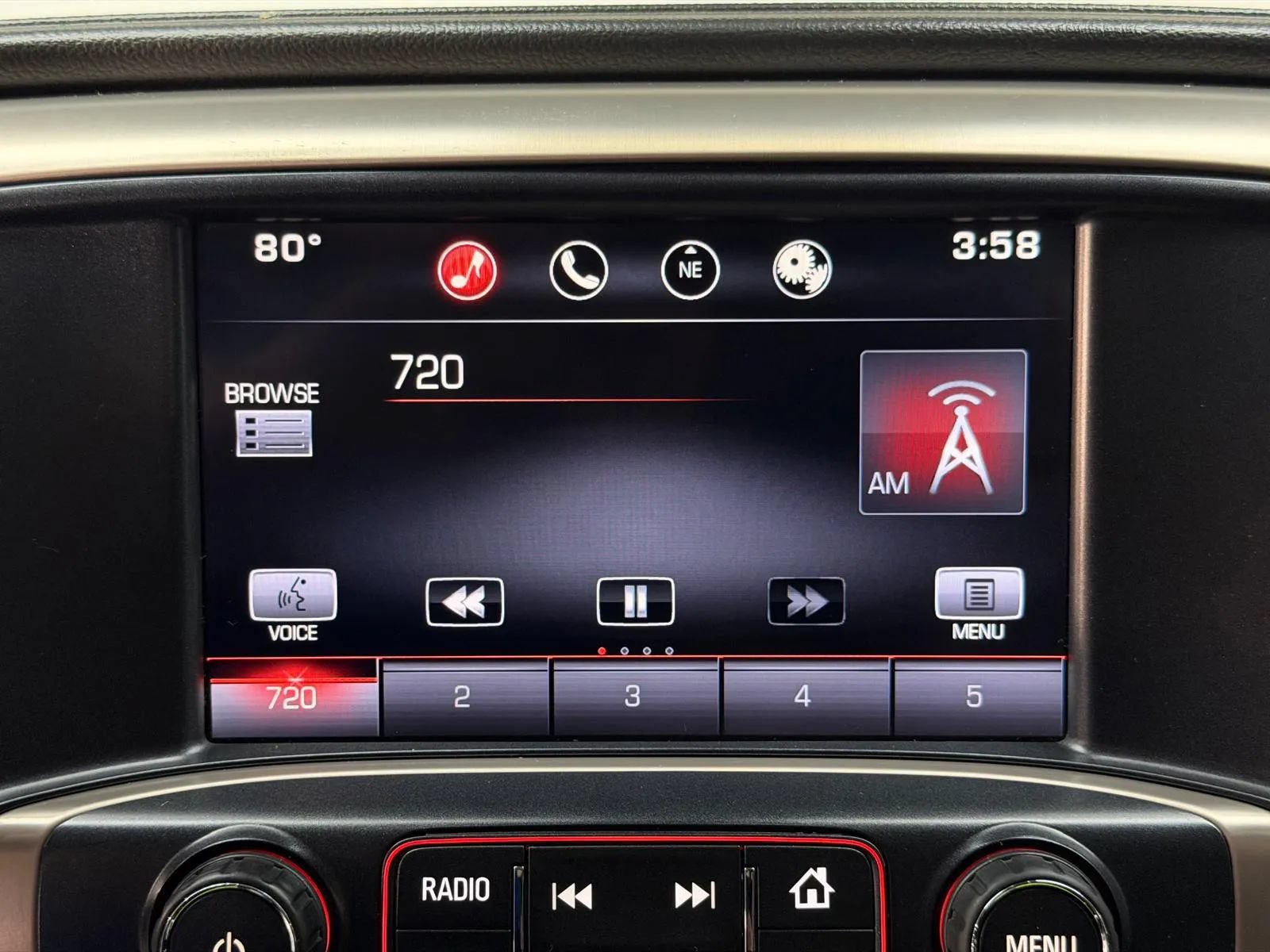 Used 2015 GMC Sierra 1500 Denali w/ Driver Alert Package AWD/4WD image 32