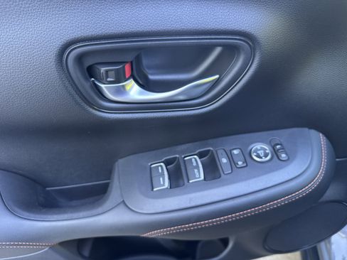 Used 2024 Honda HR-V Sport image 7