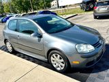 Used 2009 Volkswagen Rabbit S image 2