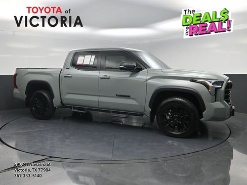 Used 2025 Toyota Tundra SR5 AWD/4WD image 1
