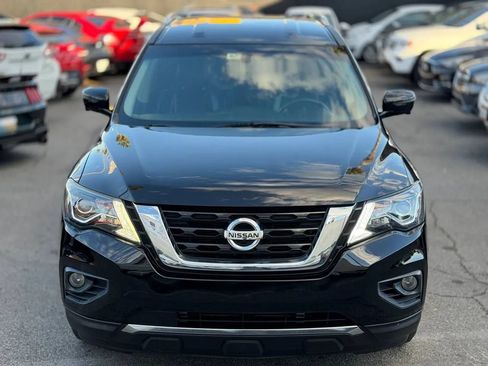 Used 2017 Nissan Pathfinder SL image 4