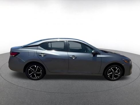 Used 2025 Nissan Sentra SV FWD image 16