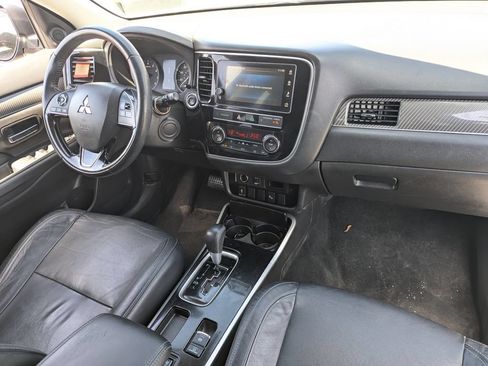 Used 2019 Mitsubishi Outlander SEL FWD image 34
