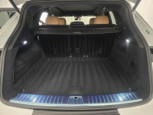 New 2026 Porsche Cayenne image 12