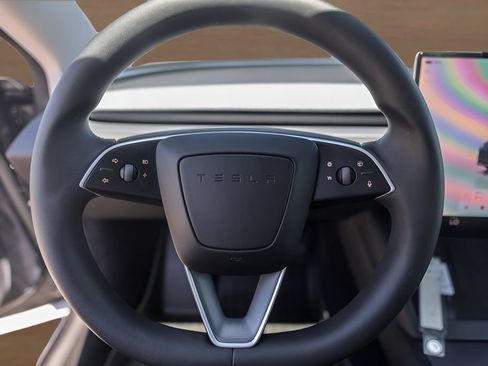 Used 2025 Tesla Model 3 Long Range RWD image 11