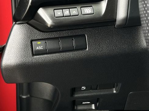 Used 2019 Lexus UX 200 F Sport FWD image 18