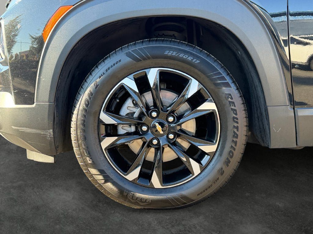 Used 2022 Chevrolet TrailBlazer LT w/ Convenience Package FWD image 5