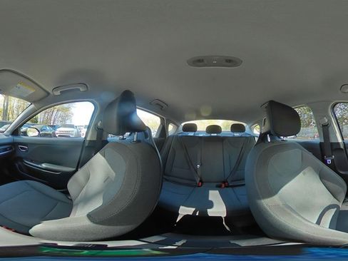 Used 2025 Kia K4 FWD image 41