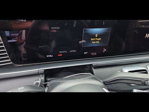 Used 2025 Mercedes-Benz GLS 450 4MATIC image 8