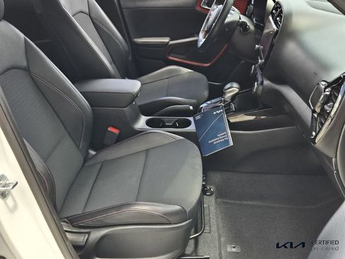 Certified 2023 Kia Soul GT-Line FWD image 18