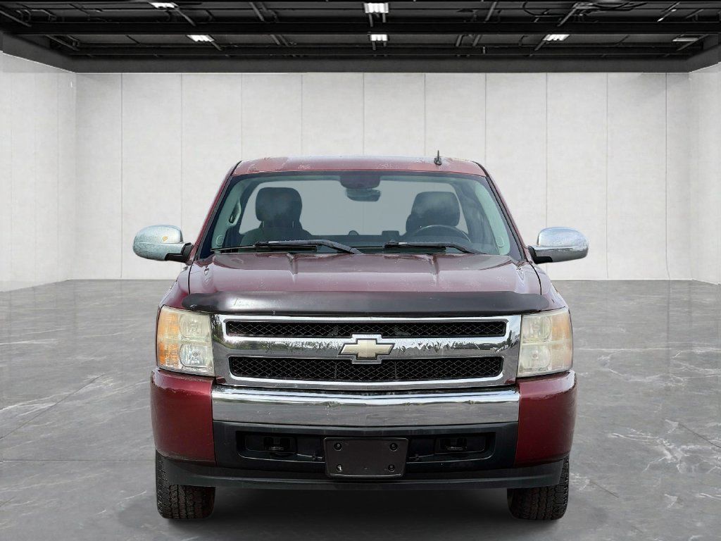 Used 2008 Chevrolet Silverado 1500 LT w/ Power Pack Plus RWD image 2