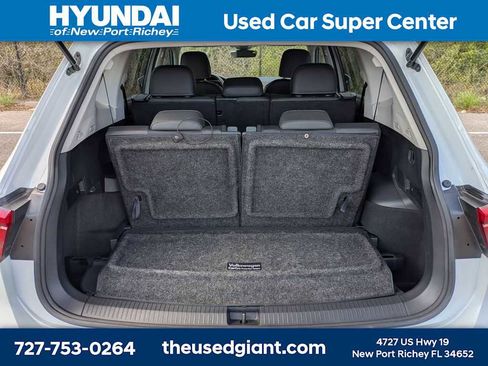 Used 2023 Volkswagen Tiguan SE image 12