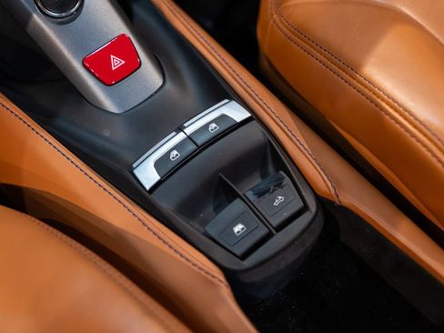 Used 2018 Ferrari 488 Spider RWD image 43
