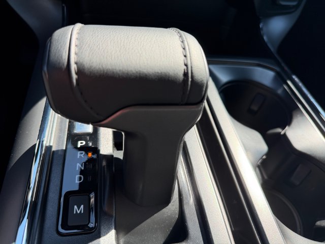 Used 2025 Ford F150 XLT w/ Equipment Group 303A High AWD/4WD image 18