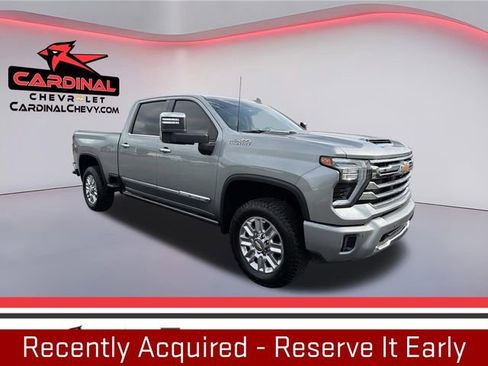 Used 2024 Chevrolet Silverado 2500 High Country w/ High Country Premium Package AWD/4WD image 1