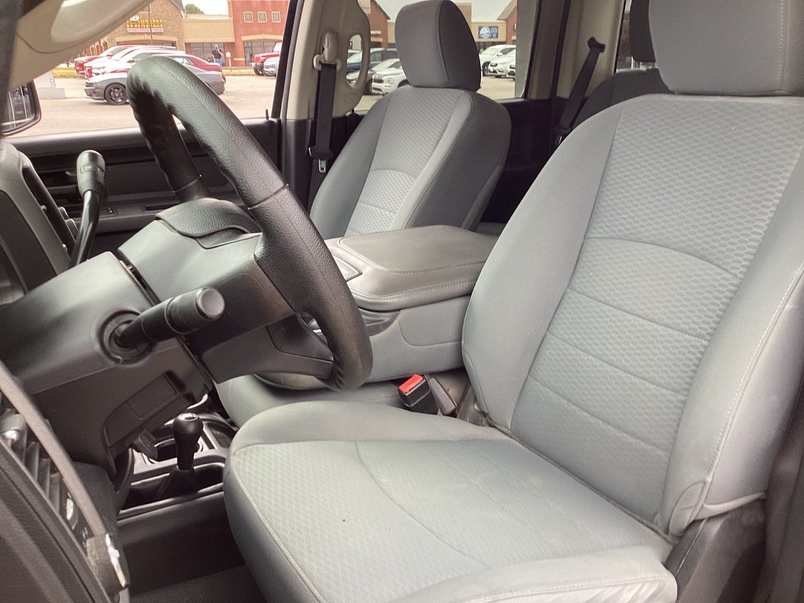 Used 2017 RAM 2500 Tradesman w/ Chrome Appearance Group AWD/4WD image 11