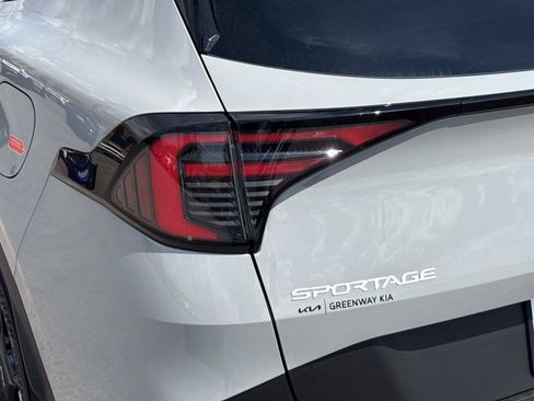 New 2027 Kia Sportage EX FWD image 32